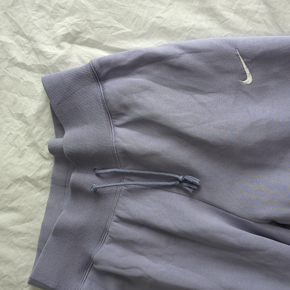 Nike Sweatpants - standard fit high rise lilac color - Picture 3 of 6